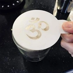 Accessoires Bombes De Peinture Lot De 12 Pochoirs Pour Cappuccino - Diamètre 8,5 Cm - Qbix -Creavea Shop lot de 12 pochoirs pour cappuccino diametre 85 cm qbix p 3