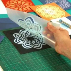 Accessoires Bombes De Peinture Pochoir A5 - Motif Fleurs - Qbix -Creavea Shop pochoir a5 motif fleurs qbix p 4